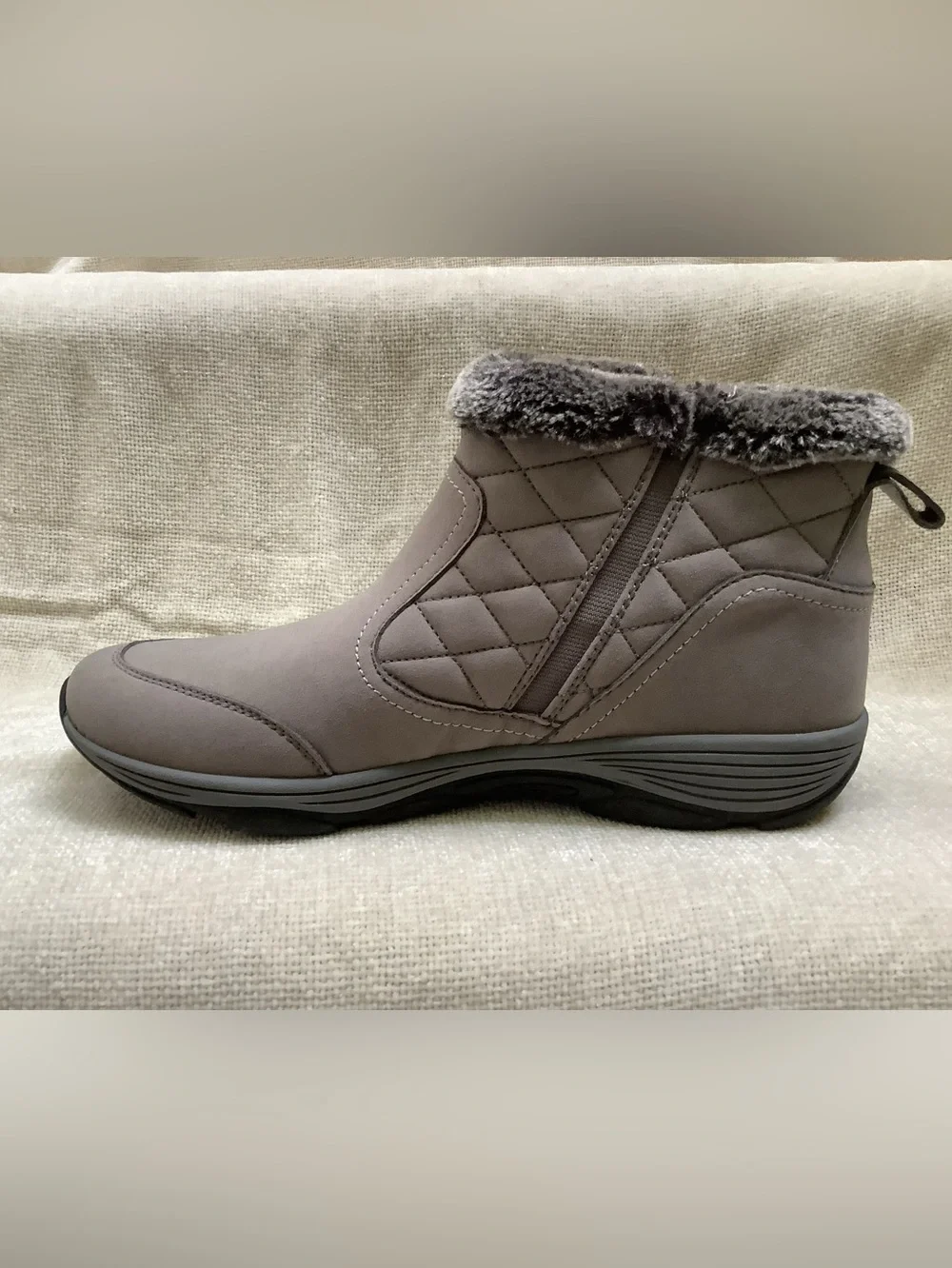Easy Spirit Sevance 2 Ankle Boots-Light Gray Faux Suede-Faux Fur Trim-Zipper-9M